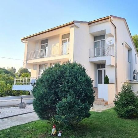 Cosa-Nostra Apartment Hajduszoboszlo Ngoại thất bức ảnh