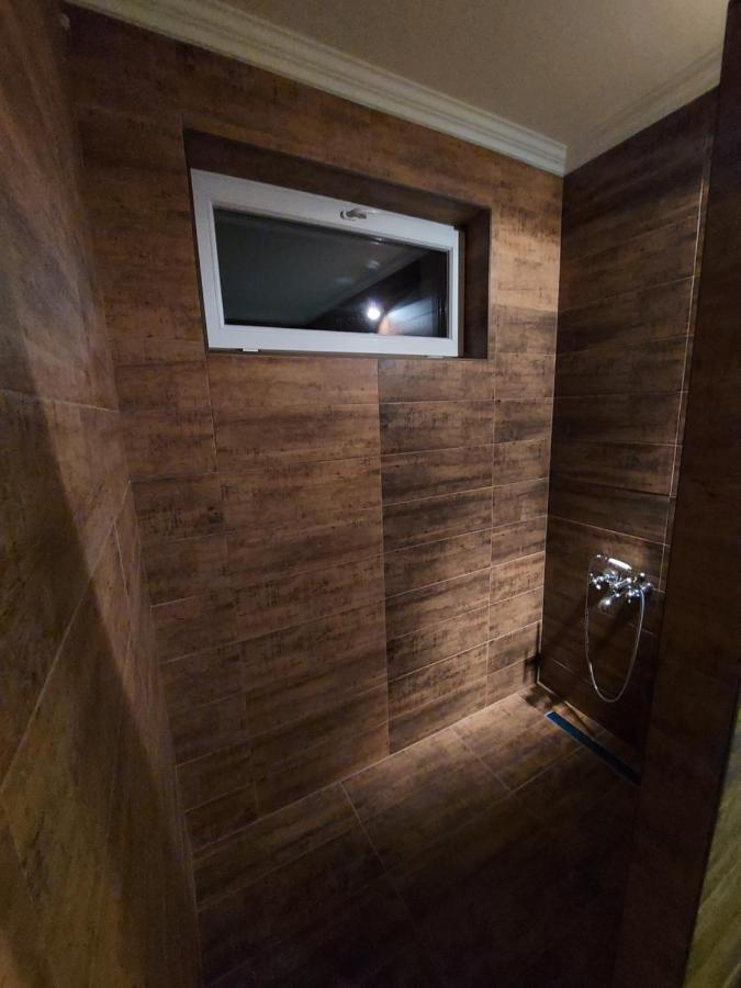 Cosa-Nostra Apartment Hajduszoboszlo Ngoại thất bức ảnh