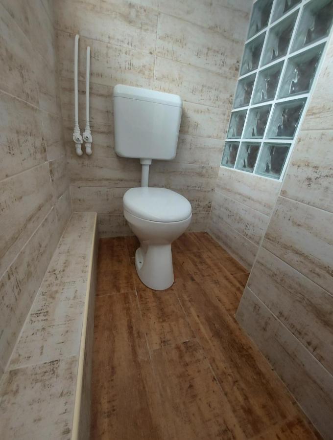 Cosa-Nostra Apartment Hajduszoboszlo Ngoại thất bức ảnh
