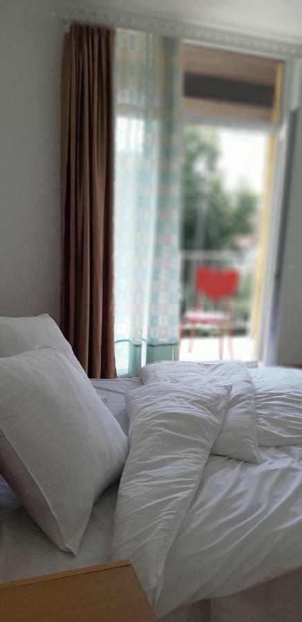 Cosa-Nostra Apartment Hajduszoboszlo Ngoại thất bức ảnh