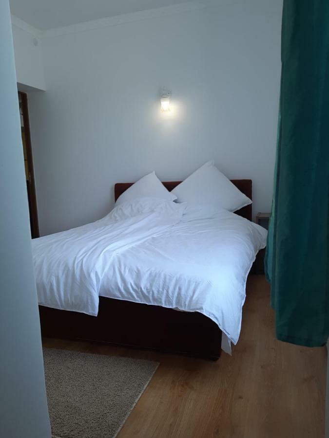 Cosa-Nostra Apartment Hajduszoboszlo Ngoại thất bức ảnh